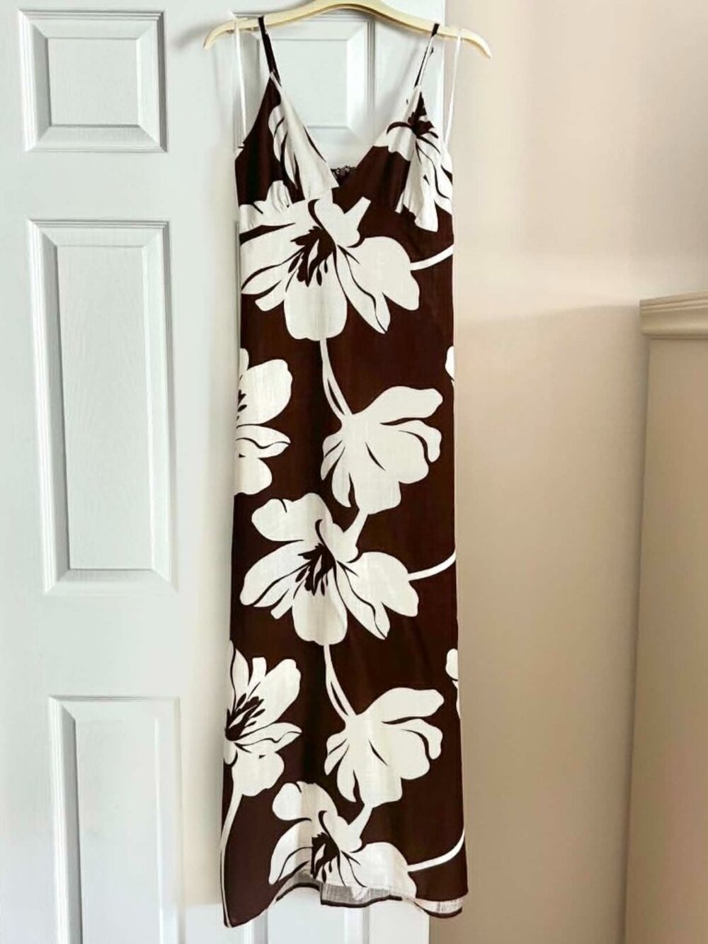 Brown/Ivory Tropical Linen-Blend Floral Maxi Dress
